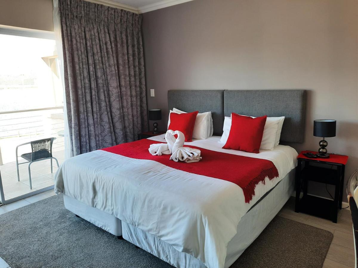 Phoenix Lodge And Waterside Accommodation Knysna Eksteriør bilde