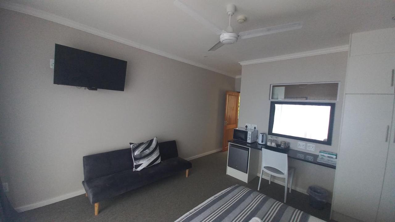 Phoenix Lodge And Waterside Accommodation Knysna Eksteriør bilde