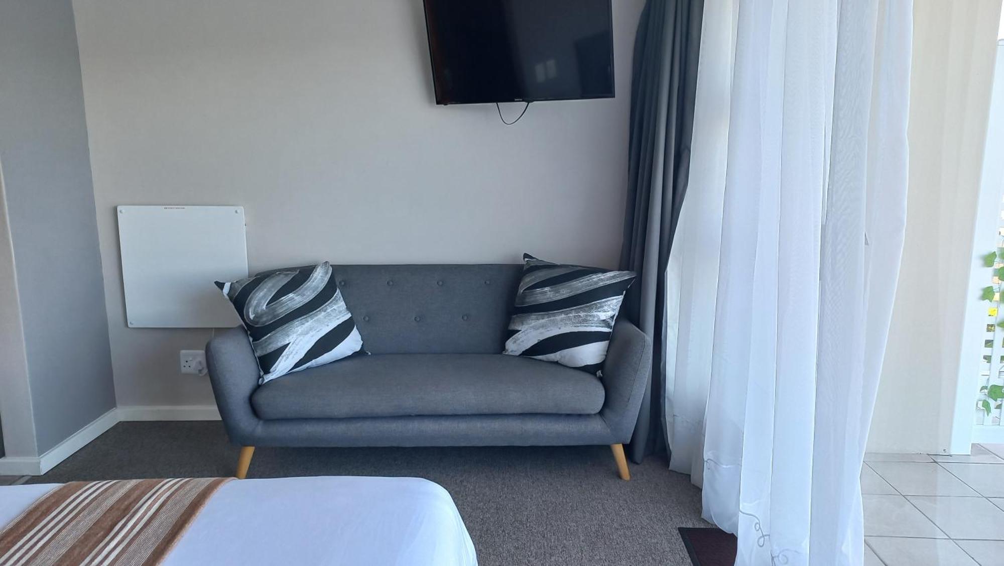 Phoenix Lodge And Waterside Accommodation Knysna Eksteriør bilde
