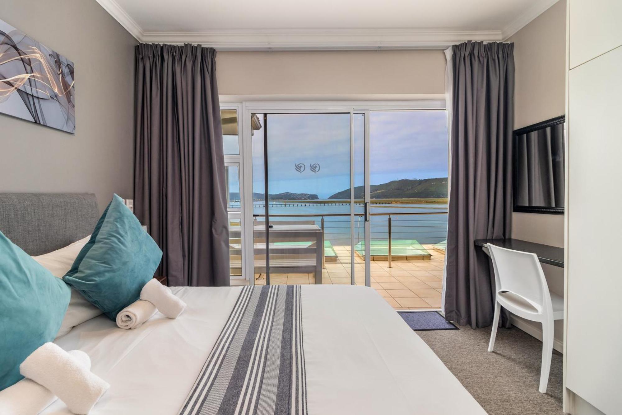 Phoenix Lodge And Waterside Accommodation Knysna Eksteriør bilde