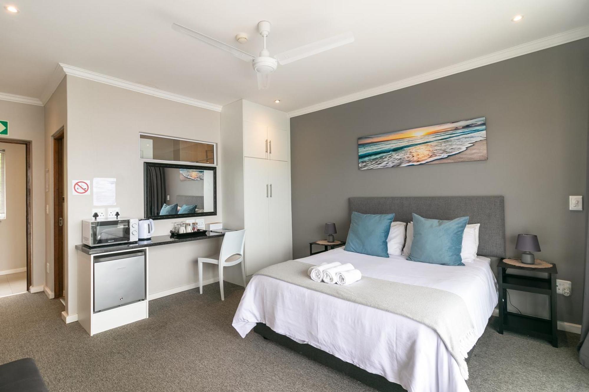 Phoenix Lodge And Waterside Accommodation Knysna Eksteriør bilde